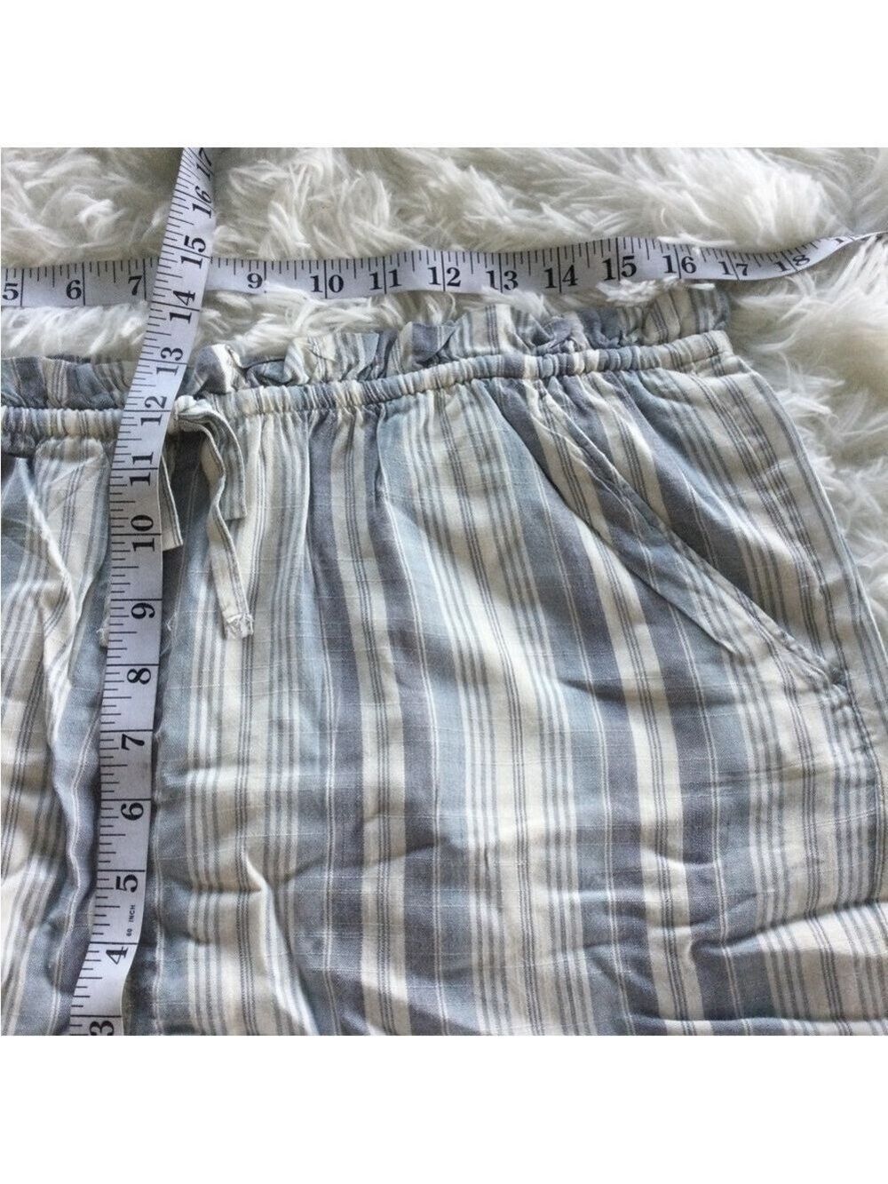 SO striped high rise shorty short Woman’s Juniors size XL blue and white - Picture 7 of 15
